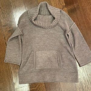 Women’s sweater